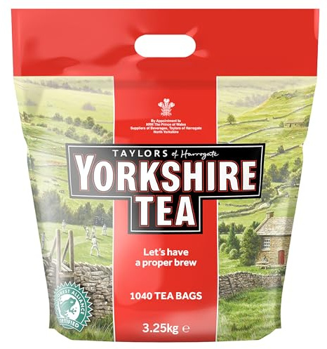 Yorkshire Tea, Total 1040 Tea Bags, (Pack of 3.25 kg) | 1 Pack of 1040 Tea Bags, Everyday Black Tea Bags, Bag with a Handle, Sourced from Some of the World's Finest Tea Gardens