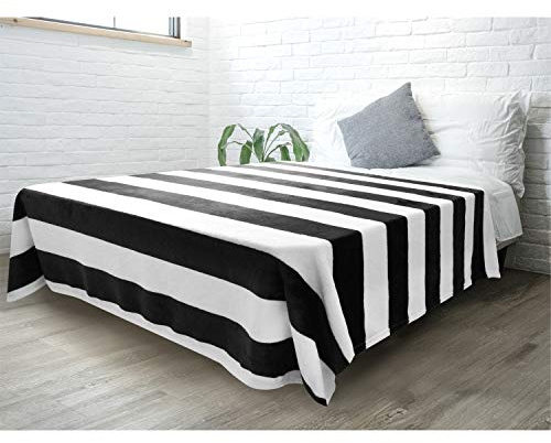 PAVILIA Gestreifte Überwurfdecke für Sofa, Couch, Bett, weiches Flanell-Fleece, gestreift, schwarz-weiß, dekorativer Überwurf, warme, gemütliche, leichte Mikrofaser, 152,4 x 203,2 cm