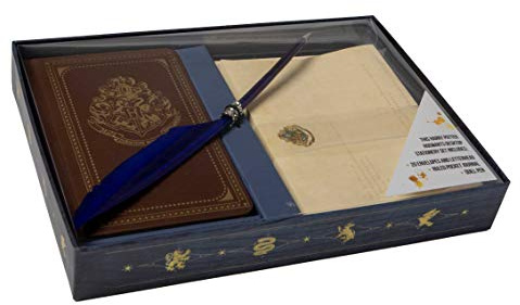 Harry Potter: Hogwarts School of Witchcraft and Wizardry Desktop Stationary Set