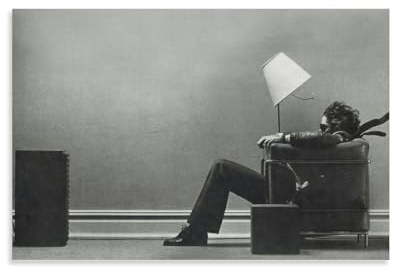 OmAju Vintage-Schwarz-Weiß-Fotografie – Blown Away Man Poster, Leinwanddrucke, Wanddekoration, Kunstbild, Heimdekoration für Wohnzimmer, als Geschenk, 40 x 60 cm