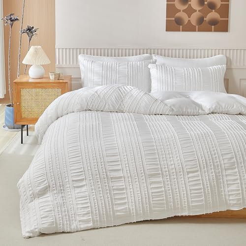 Freyamy Seersucker Parure de lit Tuftée Housse de Couette 220x240 Blanc Rayée Parure de lit Adulte 2 Personne avec Fermeture Éclair Sets de Housse Couette en Microfibre avec 2 Taie d'oreiller 65x65cm
