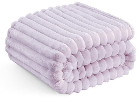 BEDSURE Kuscheldecke 150x200 Zimmer Deko - Tagesdecke, Lavendel | Geschenke für Frauen, Weich Sofadecke & Wolldecke, Warme Grobe Korddecke für Couch, Schlafzimmer & Wohnzimmer,Waschbar