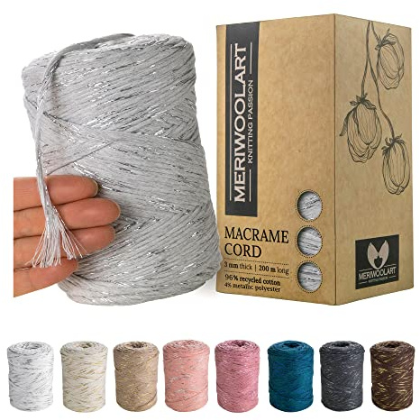 MeriWoolArt® Makramee Garn Grau - Makramee Garn 3mm farbig 200m - Super weiches Garn, einfach gedrehte Makramee Schnur - Öko-Tex 96% recyceltes Baumwollgarn farbig - DIY Boho Deko Makramee | Lurex Hellgrau, 3 mm x 200 m, weich und leicht zu kämmen, für Fransen, Federn, feine Schleifen, Wandbehänge und Aufhängungen