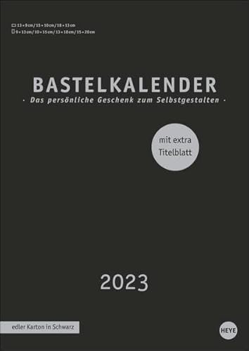 Bastelkalender 2023 Premium schwarz A4. Blanko-Kalender zum Basteln mit extra Titelblatt für eine persönliche Gestaltung. Foto- und Bastelkalender 2023.