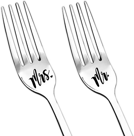 Wedding Cake Fork Gifts for Couple Bride and Groom Anniversary Engagament Gifts for Couples Her Fiance Birthday Gifts for Husband Wife Christmas Gift for Girlfriend Boyfriend 2 Pieces Mr and Mrs Forks