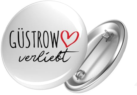 Huuraa Button Güstrow verliebt Ansteck Pin Größe 59mm mit Namen deiner Lieblingsstadt in Mecklenburg-Vorpommern Geschenk Idee für Freunde und Familie
