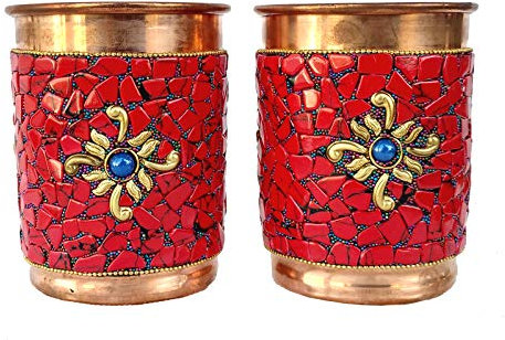 Rastogi Handicrafts Carafe en cuivre pur – 2 verres en verre – Pichet extérieur extérieur en pierre rouge décorée (2 verres rouges)