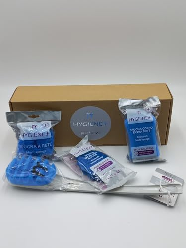 martini SPA - Hygiene Plus - Kit Body Soft, 1 éponge parfumée, 1 éponge en maille, 1 éponge corporelle extra douce et 1 brosse pour corps. Emballage cadeau. 45,5 x 16,5 x 10 cm. 4 unités.