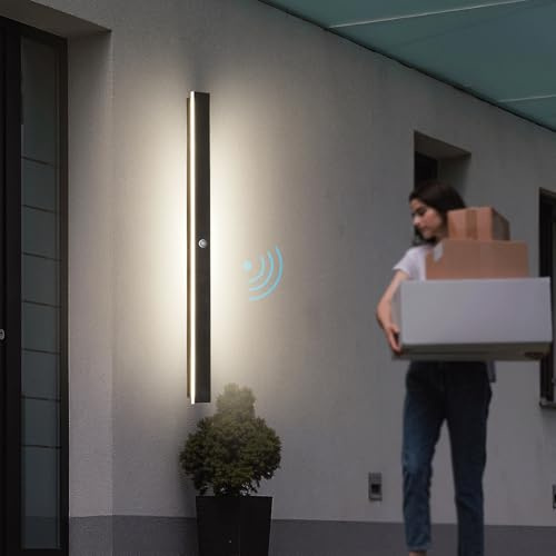 100CM LED Außenleuchte mit Bewegungsmelder Wandleuchte Aussen Naturweiß | 32W Lange Außenlampe Wand mit Bewegungsmelder Wasserdicht Moderne Wandlampe Außen/Innen für Gärten Garage, 4000K