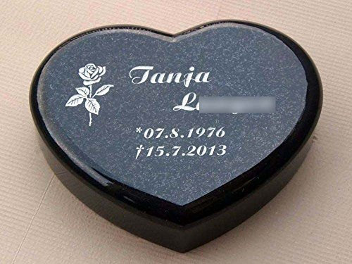 designgrab SwedL105-40x30x10 cm Liegestein Grabherz aus Granit Schwedisch Black inkl. Beschriftung von Vor- und Nachname sowie Geburts- und Sterbedatum