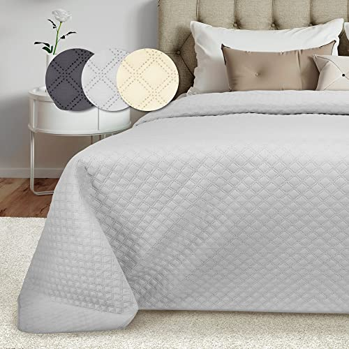 Beautissu Cubrecama 220x240 cm Colcha Olivia - Plaid para Cama y sofá en Aspecto Acolchado - Manta Grande Transpirable Elegante Manta de Cama - cubrecamas con Estilo y Color Gris Claro