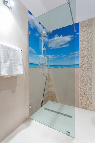 Wallario Selbstklebende Duschrückwand 180 x 200 cm, 2-teilig mit Motiv Auf dem Holzweg zum blauen Meer - Wandverkleidung Fließenersatz mit Hochglanzlaminat in Glasoptik