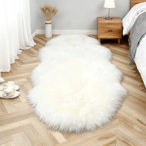 Fluffy Faux Sheepskin Rug - Faux Fur Rugs - 60x120cm Faux Sheepskin Throw Small Rugs, Washable Non Slip Soft Shaggy Area Rugs, White Fluffy Fur Rug for Bedroom Living Room Sofa Floor Decor (White)