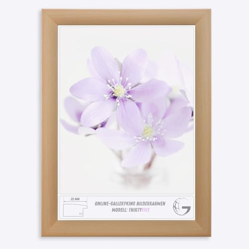 Online-GalleryKing OGK Thirtyfive Bilderrahmen 26x30 cm Ahorn mit MDF Holzrahmen vollummantelt, entspiegeltes Anti-Reflex Kunstglas und HDF Rückwand - Fotorahmen für Hoch- und Querformat