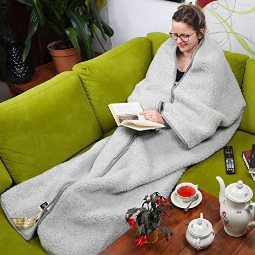 TV Decke aus Warme & Dicke Merinowolle mit Ärmeln für Damen & Herren, Wolldecke, Woolmark-Zertifiziert, 100% Natur-Schurwolle, Tagesdecke, Geschenk für Frauen & Männer, Wohndecke, Grau