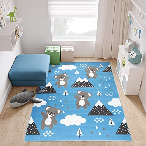 TAPISO Jolly Teppich Kurzflor Kinderzimmer Jugendzimmer Schlafzimmer Spielmatte Blau Grau Koalabär Design 140 x 200 cm