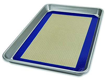 USA Pan Bakeware Nonstick Half Sheet Pan and Silicone Mat Set, 1 EA