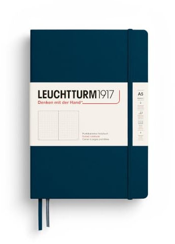 LEUCHTTURM1917 Notizbuch Medium A5, 251 nummerierte Seiten | dotted, Deep Sea, Hardcover, Fadenheftung, 80 g/m², Falttasche und Verschlussgummi
