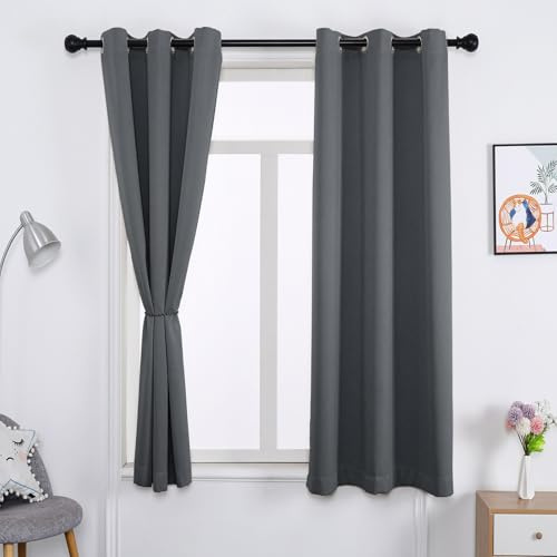 WUXXIANG Verdunklungsvorhänge 2Er Set 150 x 110 cm Kälteschutz Sonnenschutz, Blackout Vorhang Blickdicht Abdunkelnd, mit Raffhalter für Wohnzimmer Kinderzimmer, Dunkelgrau