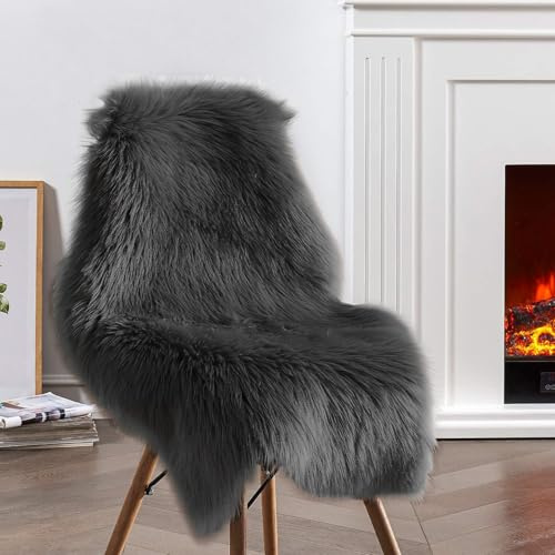 JXLOULAN Faux Lammfell Schaffell Teppich Dunkelgrau 60x90 cm, Longhair Flauschiger Teppiche Wohnzimmer Deko Weicher Fell Carpet für Stühle Sofa Schlafzimmer Kinderzimmer