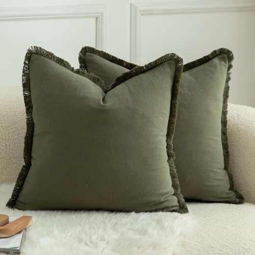 Mandioo 2er Set neutralen Baumwolle Quasten Kissenbezug 65x65cm Dekorative Kissenbezüge Dekokissen Boho Sofakissen Kissenhülle für Couch Sofa Schlafzimmer Wohnzimmer Heimdekoration Olivgrün