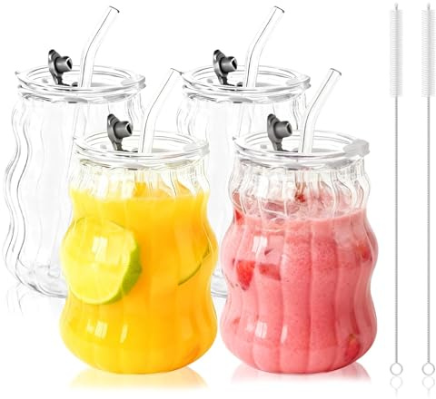 Haayymo Gerippte Trinkgläser mit 4er Set Mit Deckel, 530ml Eiskaffeegläser, Wave Gläser Tumbler, Wassergläser,Longdrinkgläser,Trinkgläser, für Cocktail,Wasser, Soda (4 mit Deckel)