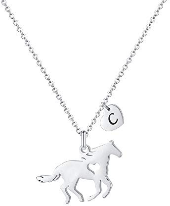 TINGN Pferde Mädchen Geschenk, Pferde Kette Herz Buchstaben Edelstahl Kette mit Buchstaben A-Z Personalisierte Geschenke für Teenager Mädchen Pferdeliebhaber Geschenke für Schwester Tochter Schmuck