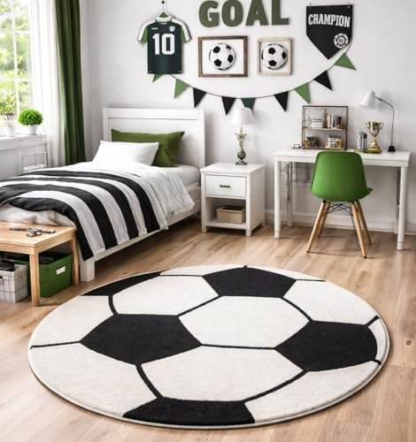 the carpet Lou Weicher Kuscheliger Kinderteppich, Weicher Kuschel-Flor, Pflegeleicht, Farbecht, Outdoor, 3D Optik, Fussball Motiv, Schwarz-Creme, 80 cm Rund