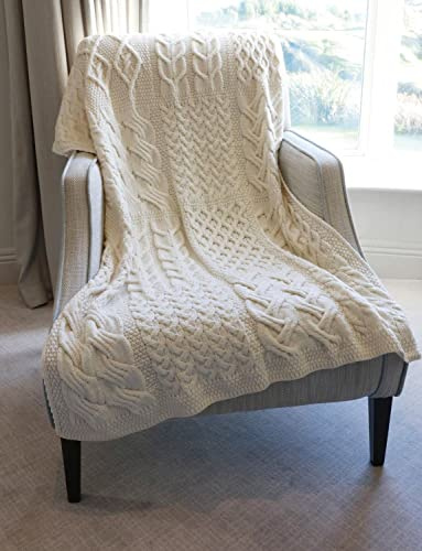 Aran Woollen Mills Irische Strickdecke, superweiche Merinowolle, Überwurf, hergestellt in Irland, 106,7 x 162,6 cm
