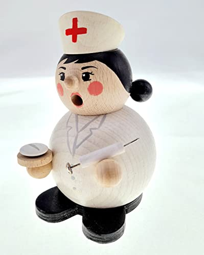 Rudolphs Schatzkiste Räuchermann Krankenschwester mit Spritze BxHxT 8,5x12x8,5cm NEU Rauchen Rauchfigur Rauchmann Räucherfigur Räucherkerze Smoker Kerze Figur Mann Holz Seiffen Erzgebirge Holz Schnee