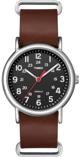 Timex Weekender TW2R63100 Quarzuhr mit schwarzem Zifferblatt und braunem Lederband, 38 mm