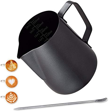 Emsmil 600ml Edelstahl Milchkännchen Kit mit Messung Mark und Latte Art Stift Milchaufschäumer Kännchen Schwarz Milchkanne Barista Sahnekännchen Aufschäumkännchen für Cappuccino Espresso