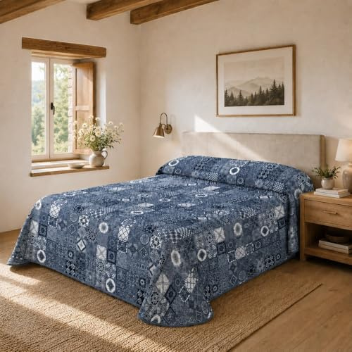 SABANALIA Colcha Estampada Rustik Cama 90 180x280 Verano Primavera | Loneta 180gr/m2, 50% Algodón 50% Poliéster. Fabricada en España. Lavable a máquina. Color Azul.