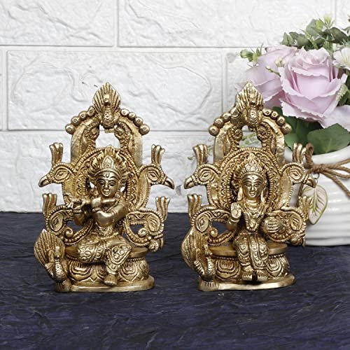 ARTVARKO Radha Krishna en laiton jouant de la flûte assise sur un paon Singhasana Statue pour la maison Mandir Pooja Radha Krishan Ji Murti Temple Puja Bureau Décoration d'intérieur Cadeau 15,2 cm