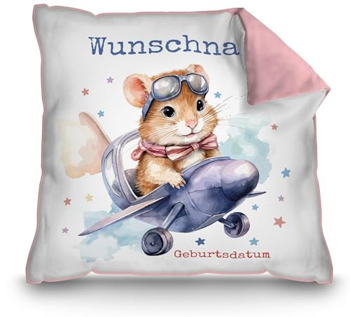 Print Royal PR Personalisiertes Kissen für Kinder mit Name und Geburtsdatum selbst gestalten - Hamster im Flugzeug - Hamster Kinderkissen mit Name | 40 x 40 cm, Rückseite Rosa