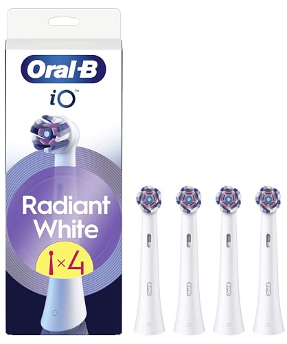Oral-B iO Radiant White Original Aufsteckbürsten für elektrische Zahnbürste, 4 Stück Aufsteckbürsten mit abgewinkelten Borsten für tiefe Plaque-Entfernung & Polieren Blütenblätter für Zahnaufhellung