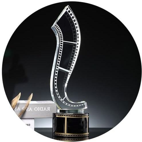 Pokale, Medaillen Auszeichnungen Kristalltrophäe Für Den Besten Film Trophäe Für Regisseur Und Schauspieler Des Filmfestivals Trophäe Für Schauspiel- Und Opernprogramme Trophäe Des Fotografenwettbewer