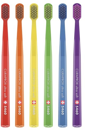 Curaprox Brosse à dents manuelle Rainbow Limited Edition/Ultra-Douce pour les Gencives et les Dents Sensibles/Pack de 6 / Design coloré/Fabriquée en Suisse