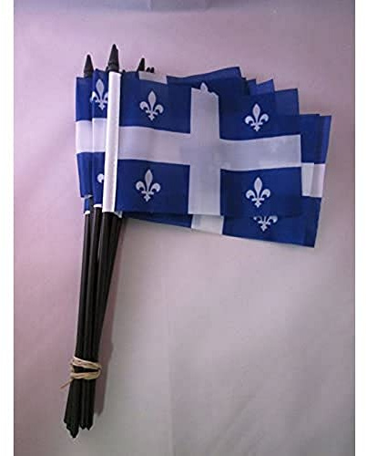 AZ FLAG Drapeau sur Hampe Québec 15x10 cm Québécois Polyester Léger Hampe | Usage intérieur et extérieur Drapeau à main bords cousus et finition renforcée avec mât en plastique