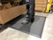 Bubble Rub | Profi Anti-Ermüdungsmatte | 100% Naturkautschuk | ergonomische Arbeitsplatzmatte mit Anlaufschrägen | Halbkugelprofil Noppen | 14mm hoch (90cm x 120cm, Schwarz)