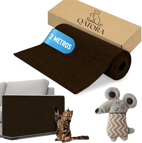 QATORA - Alfombra Rascador para Gato con Peluche Estimulante - Protector Sofa Gatos Arañazo Desestresante - Autoadhesivo - Resistente - Versatil - 40x200 cm (Marrón)