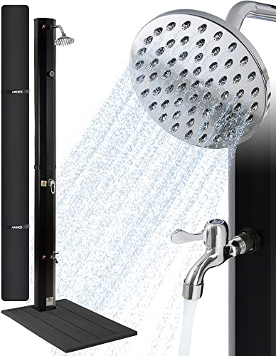 Arebos Solardusche 35L & Bodenelement Anthrazit | inklusive Abdeckhaube | mit integriertem Thermometer & Fußdusche | mit Gartenschlauch-Anschluss | Wassertemperatur bis 60°C | Schwarz
