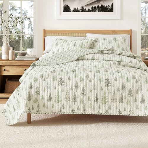 Great Bay Home Lodge Quilt Set - 3-Piece Full/Queen Size Rustic Bedding Set - Lightweight, All-Season, Reversible Bedspread (Lodge Trees)