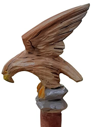 Jagd-Schnitzerei Peter® Wanderstock Holz, Marschierer mit geschnitztem landenden Adler 98-170 cm „Gravur BIS ZU 15 Zeichen IM Preis ENTHALTEN“