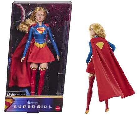 Barbie Signature DC Supergirl-modedocka, blond med superhjältedräkt och cape, samlardocka i utställningsförpackning med dockställ, JJY04