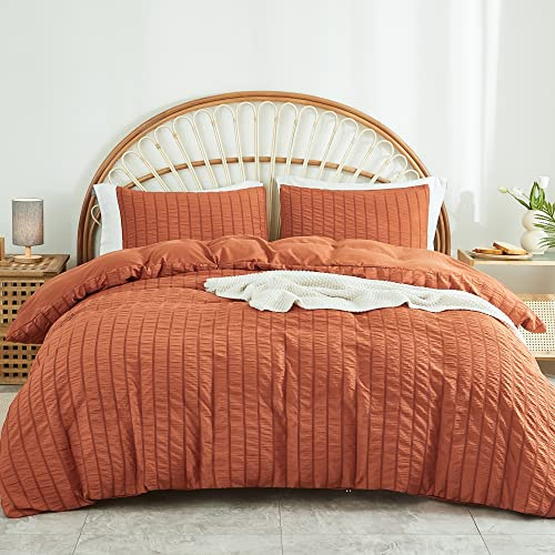 AveLom Terracotta Seersucker Duvet Cover Set Queen Size (90 x 90 inches), 3 Pieces (1 Duvet Cover + 2 Pillow Cases), Ultra Soft Washed Microfiber, Textured Duvet Cover with Zipper Closure, Corner Ties