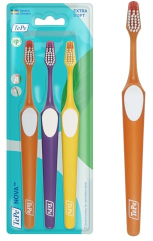TePe Nova Extra Soft Tandborste, 3-pack, blå, extra mjuk tandborste, längre effektiv borsttipp för bättre åtkomlighet speciellt för de bakre tänderna, plackborttagning