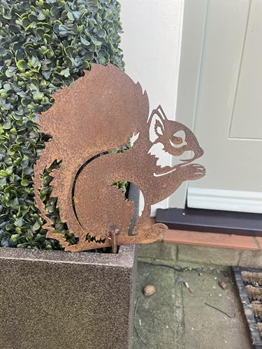 GAP GARDEN PRODUCTS - Metal Squirrel silhouette for the garden (ready 2 rust) on spike