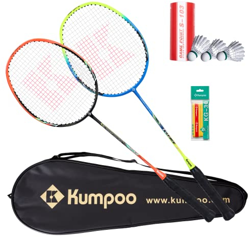 KUMPOO Badmintonschläger 2er Set, 2 86g Leichter Carbon Badmintonschläger, 3 Federböcke, 2 Griff und 1 Schlägerhülle Tasche, für Familienfeier Training Hinterhof Spiel (KC-12)