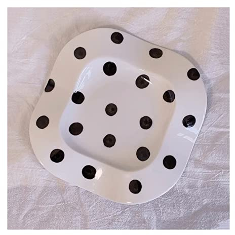 Assiettes Plates Assiette irrégulière Assiette à pois noir et blanc Assiette à rayures noires et blanches Assiette carrée profonde de ménage Assiette de restaurant en céramique Assiette à dessert Assi